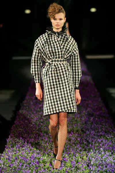 Look 1